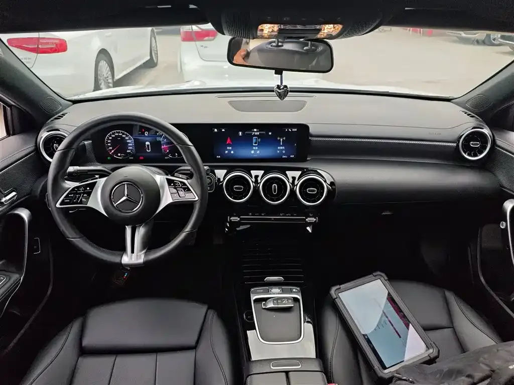 Mercedes-Benz A-Class 2024 из CN, фото 10