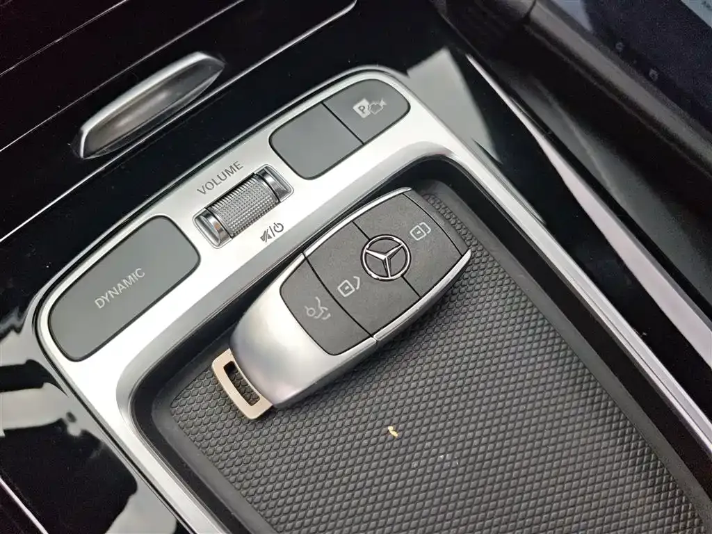 Mercedes-Benz A-Class 2024 из CN, фото 9