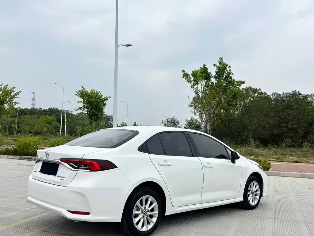 Toyota Corolla 2022 из CN, фото 7