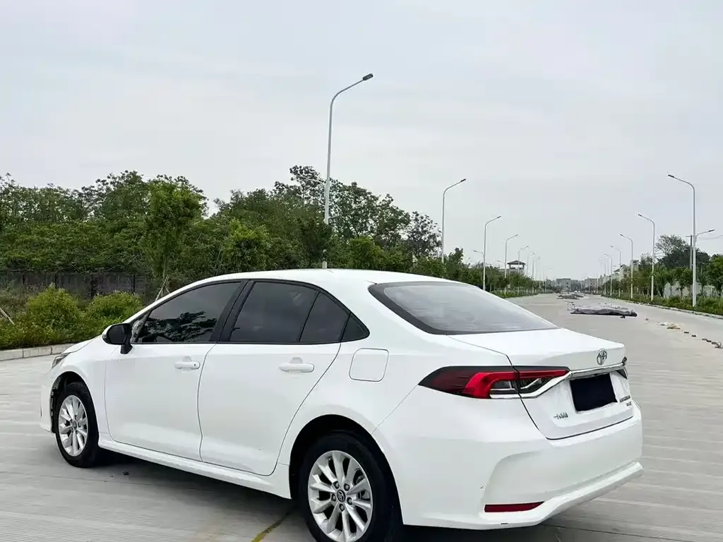 Toyota Corolla 2022 из CN, фото 9
