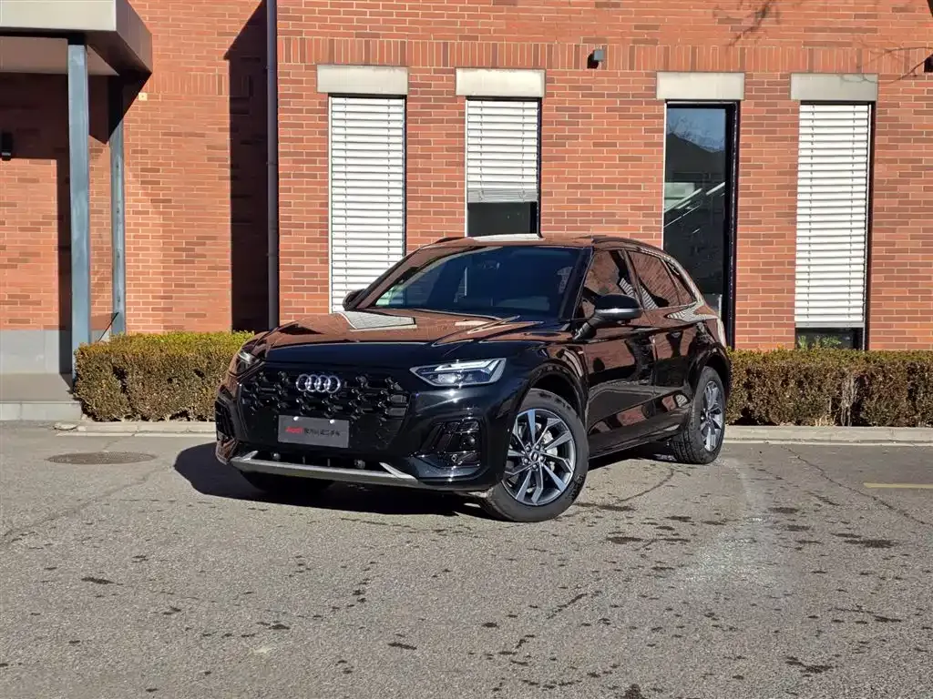 Audi Q5L 2024 из CN, фото 1