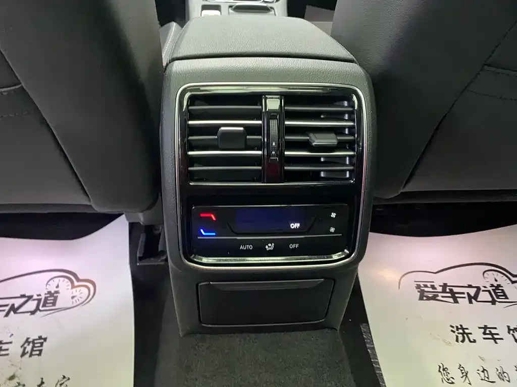 Volkswagen Magotan 2023 из CN, фото 8