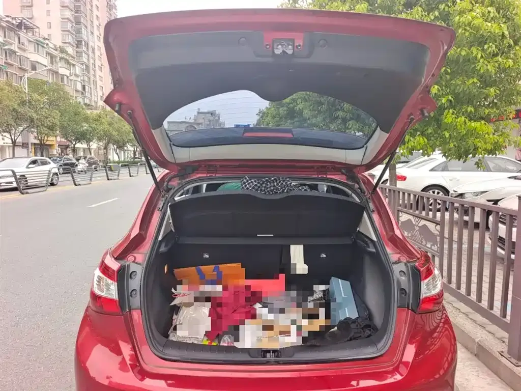 Nissan Tiida 2021 из CN, фото 10