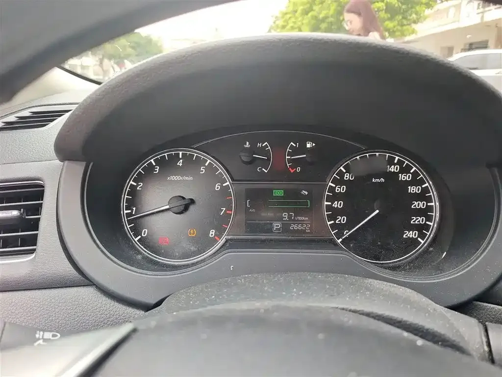 Nissan Tiida 2021 из CN, фото 4
