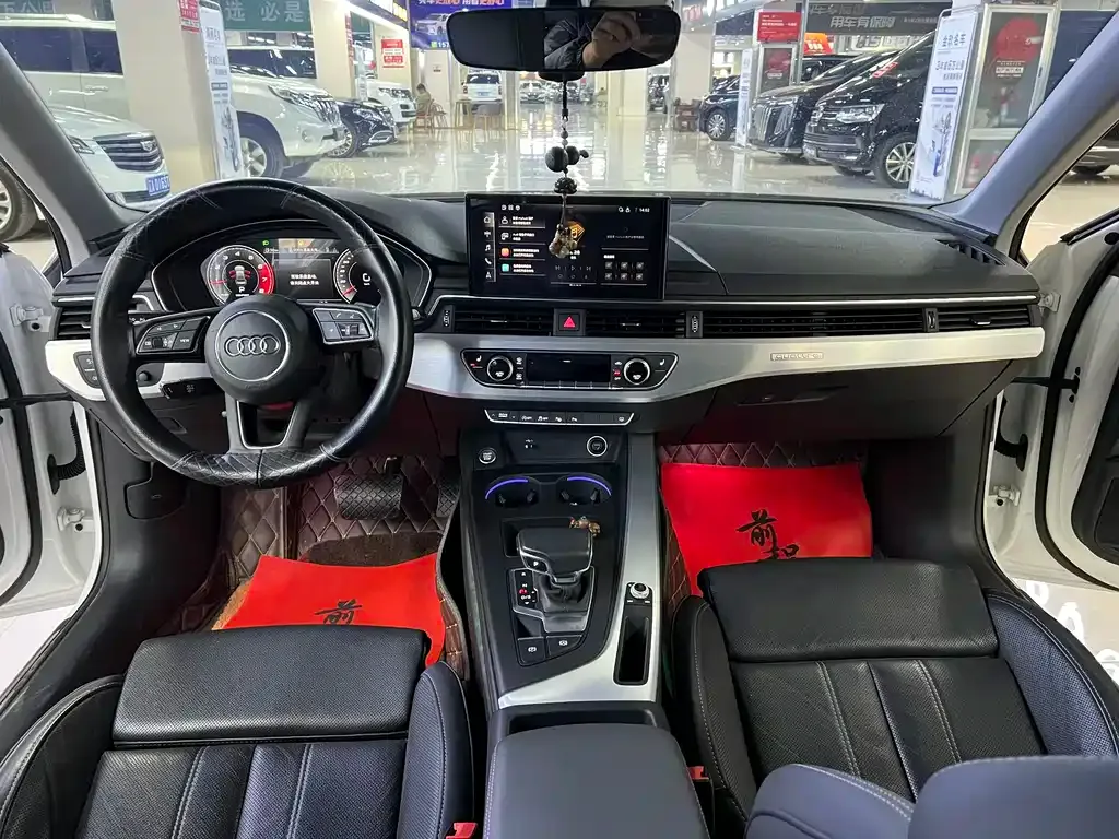 Audi A4L 2021 из CN, фото 7