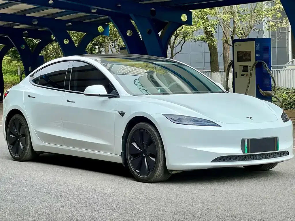 Tesla Model 3 2025 из CN, фото 3