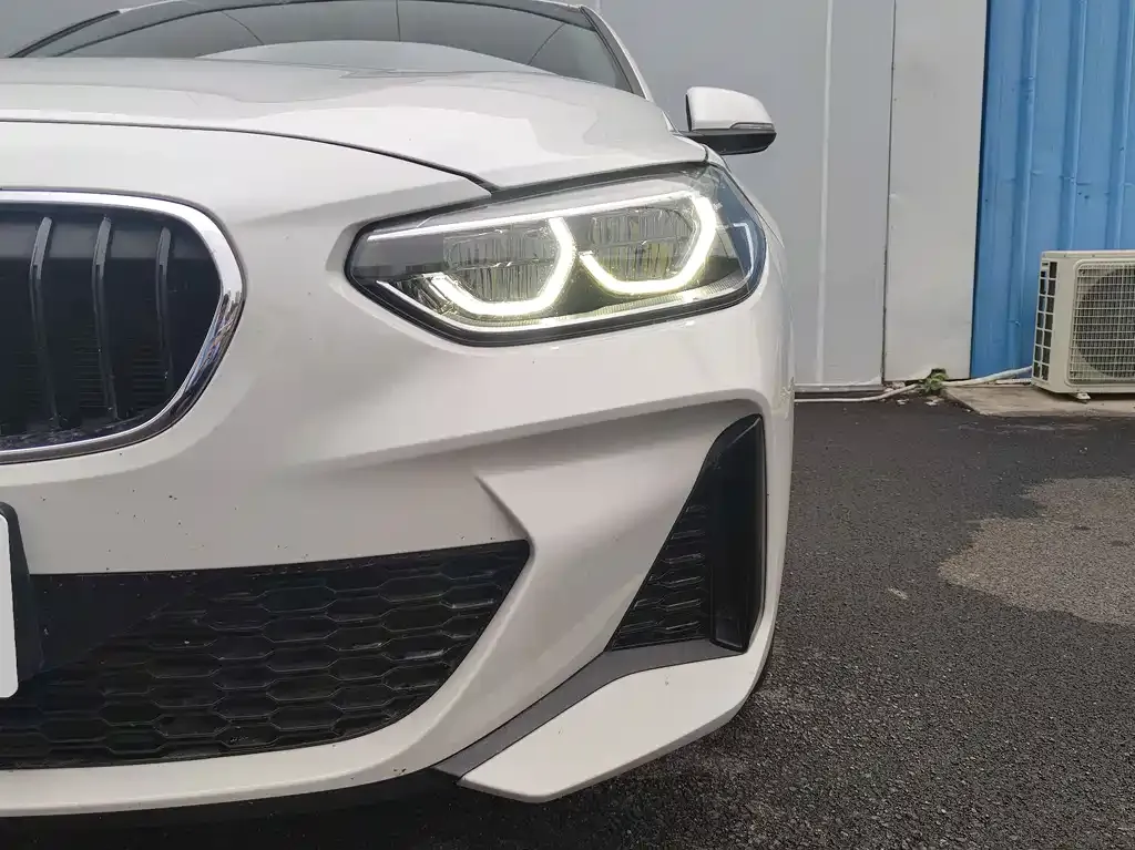 BMW 1 Series 2021 из CN, фото 3