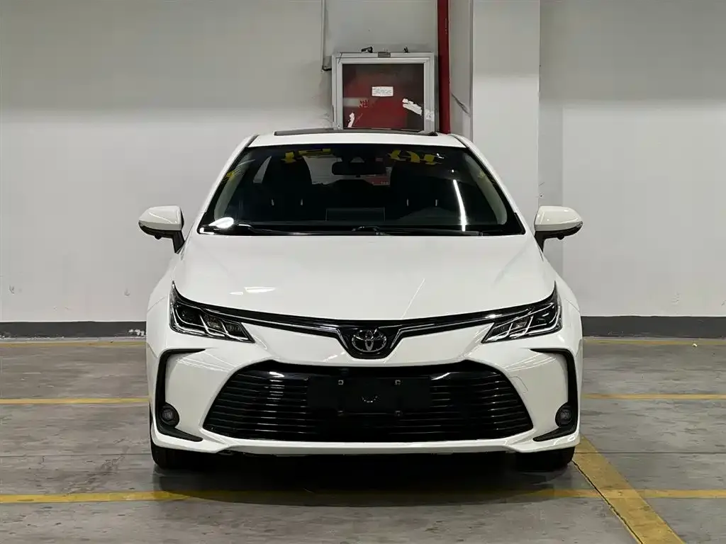Toyota Corolla 2022 из CN, фото 2