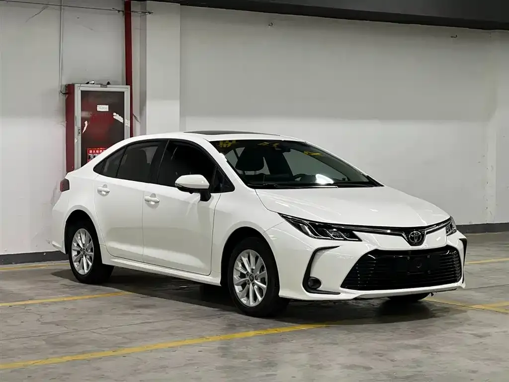 Toyota Corolla 2022 из CN, фото 3