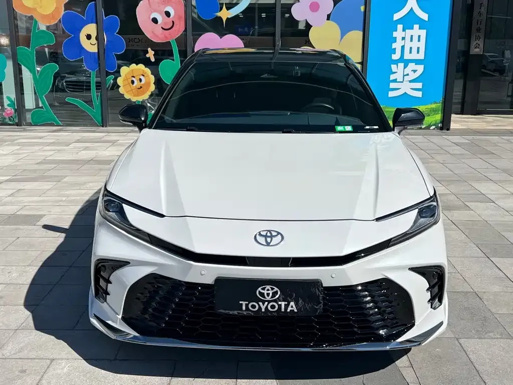 Toyota Camry 2024 из CN, фото 3