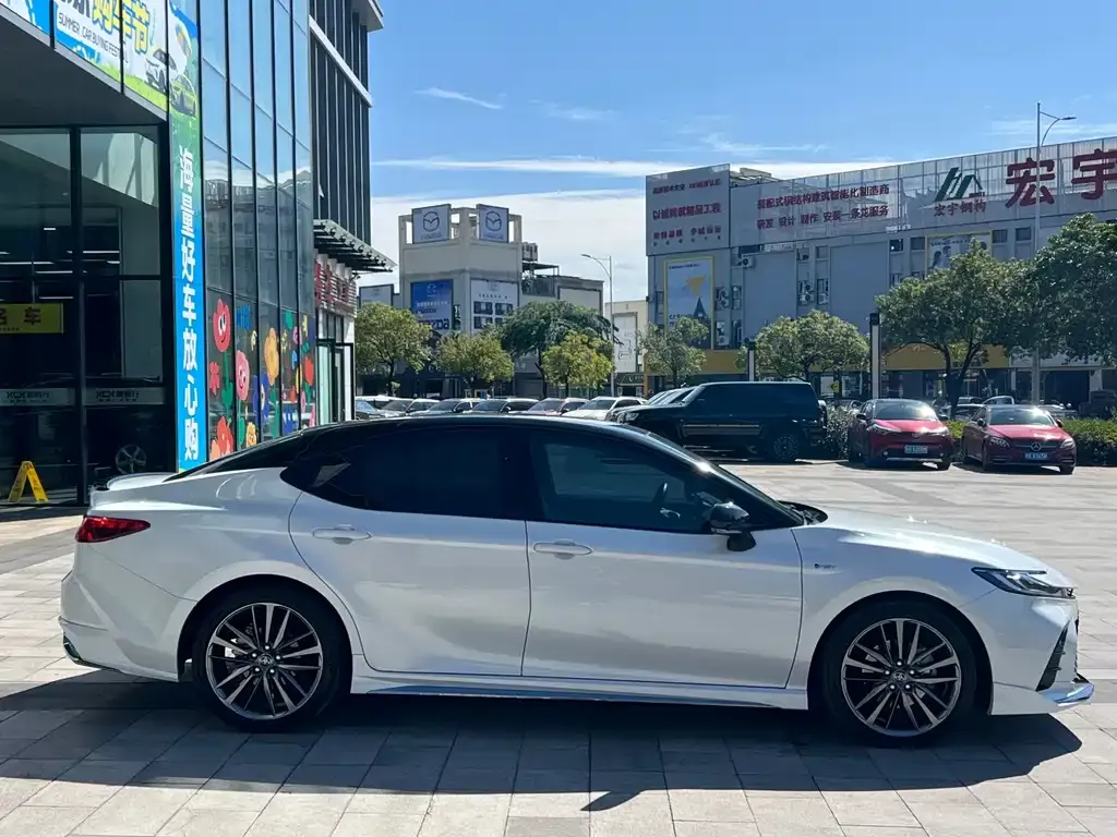 Toyota Camry 2024 из CN, фото 4