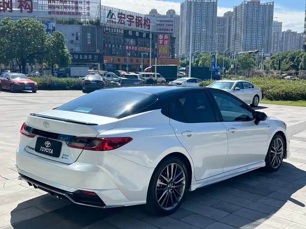 Toyota Camry 2024 из CN, фото 5