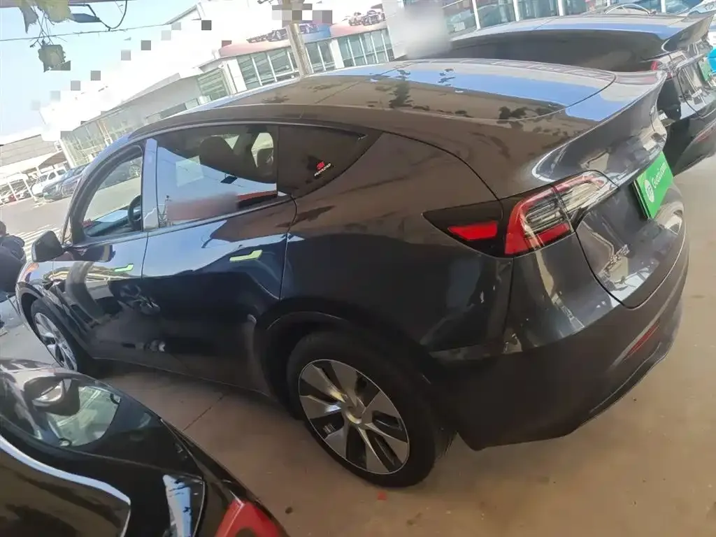 Tesla Model Y 2023 из CN, фото 5