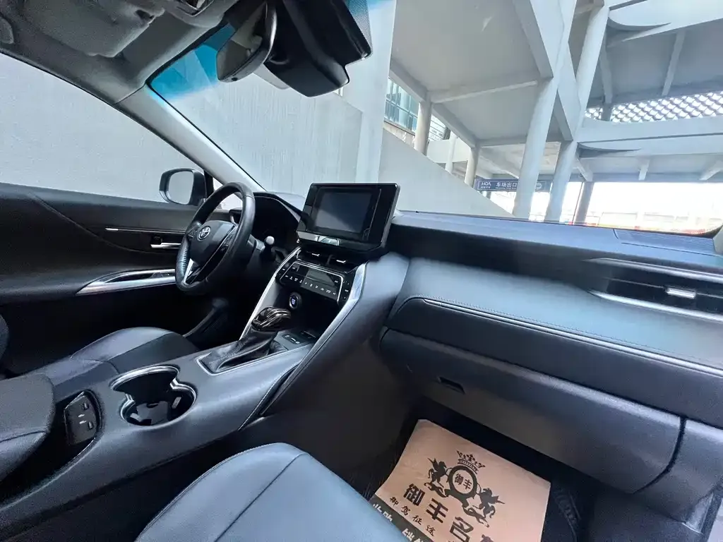Toyota Venza 2022 из CN, фото 10