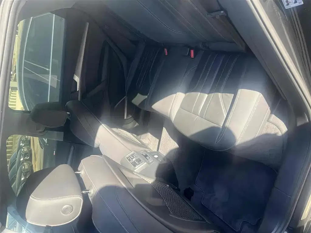 Audi Q5L 2022 из CN, фото 5