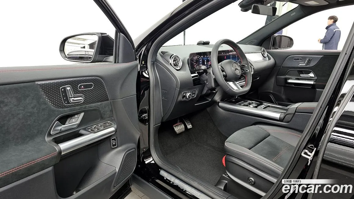 Mercedes-Benz GLA-Class — фото 10