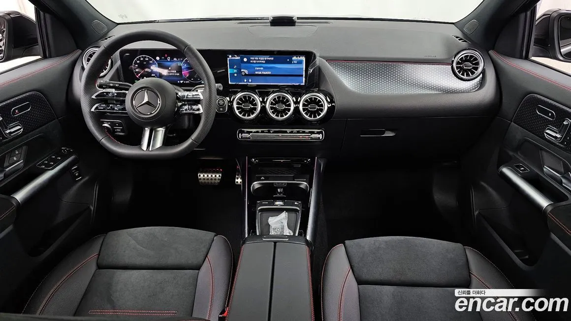 Mercedes-Benz GLA-Class — фото 7