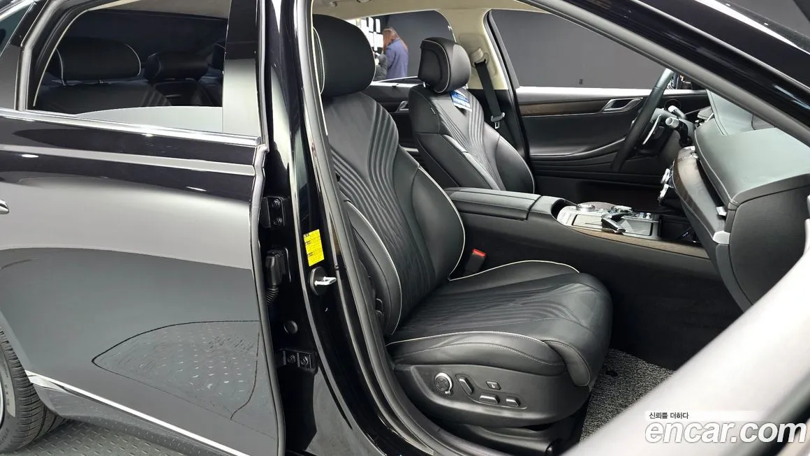 Genesis G80 — фото 10