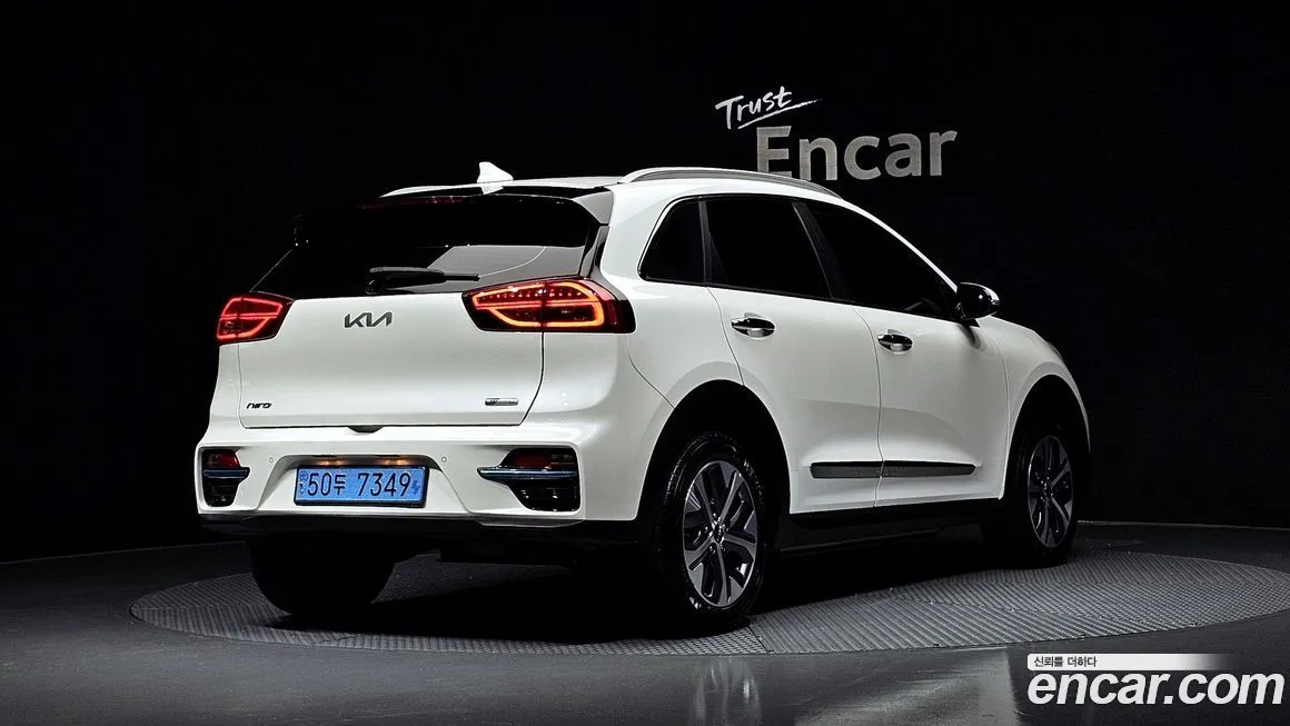 Kia Niro — фото 2