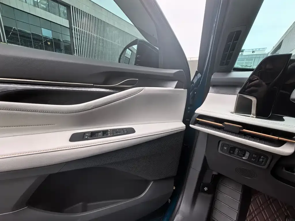 Ford Edge 2023 из CN, фото 10