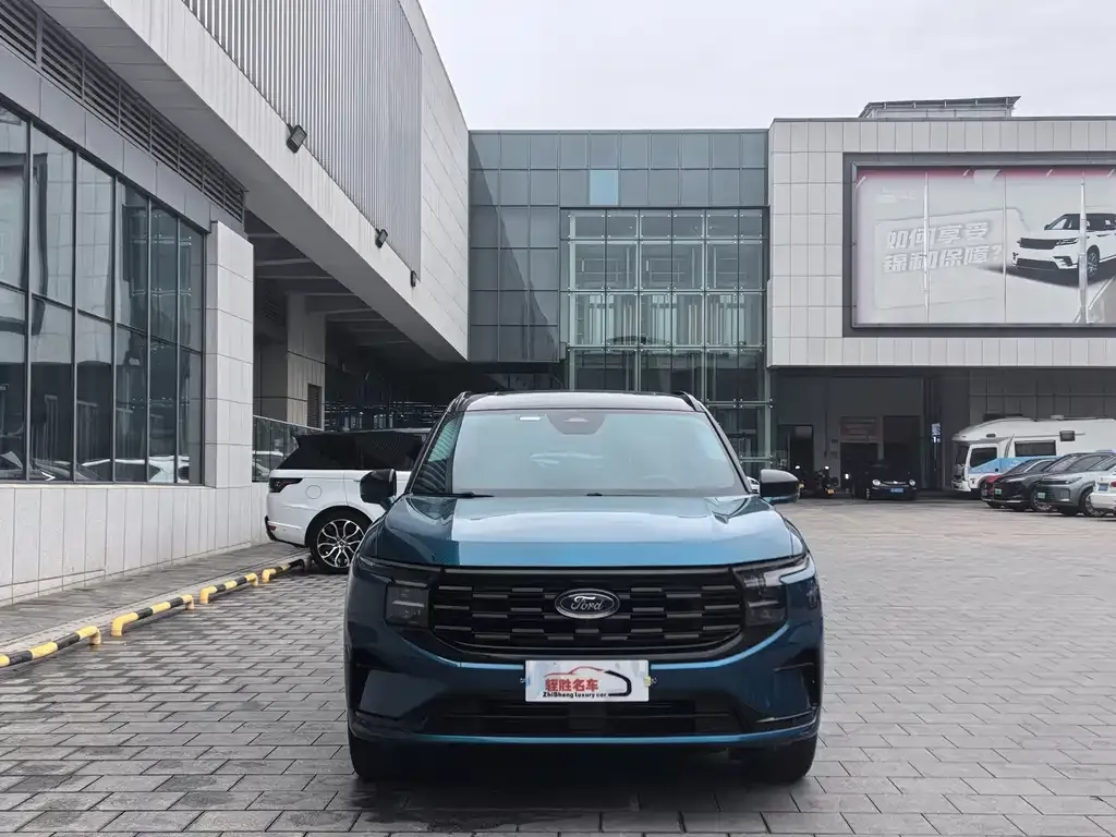 Ford Edge 2023 из CN, фото 2