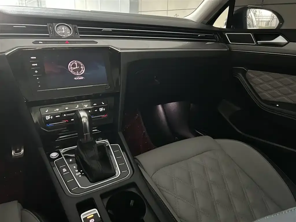 Volkswagen Magotan 2023 из CN, фото 6