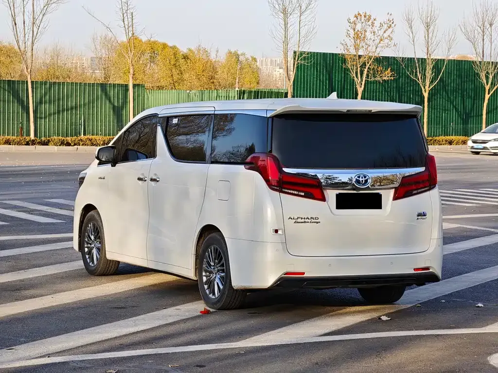 Toyota Alphard 2022 из CN, фото 5