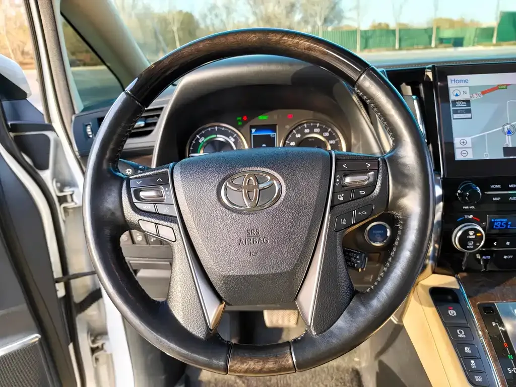 Toyota Alphard 2022 из CN, фото 9
