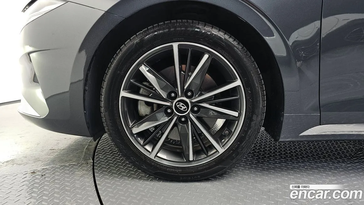 Hyundai Grandeur — фото 5