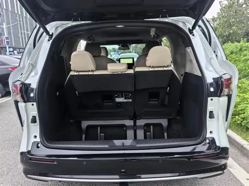 Toyota Sienna 2022 из CN, фото 10
