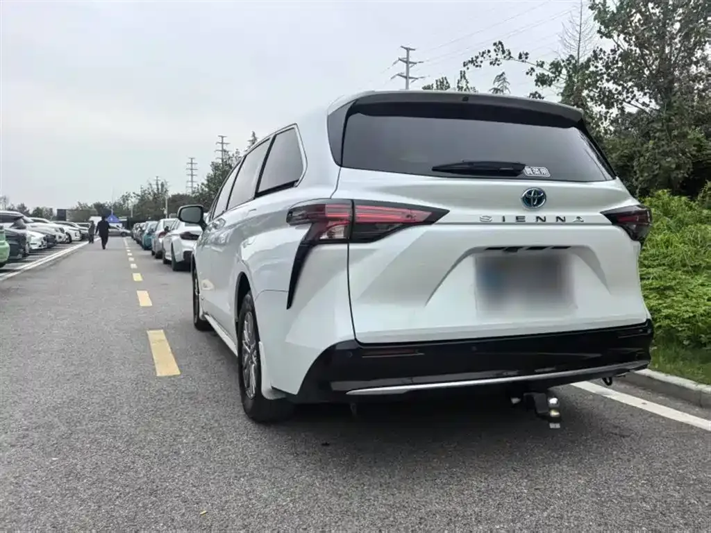 Toyota Sienna 2022 из CN, фото 5