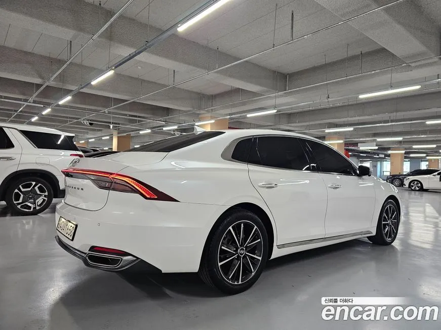 Hyundai Grandeur 2022 из KR, фото 2
