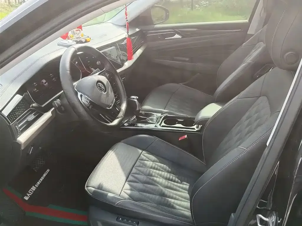 Volkswagen Passat 2021 из CN, фото 3