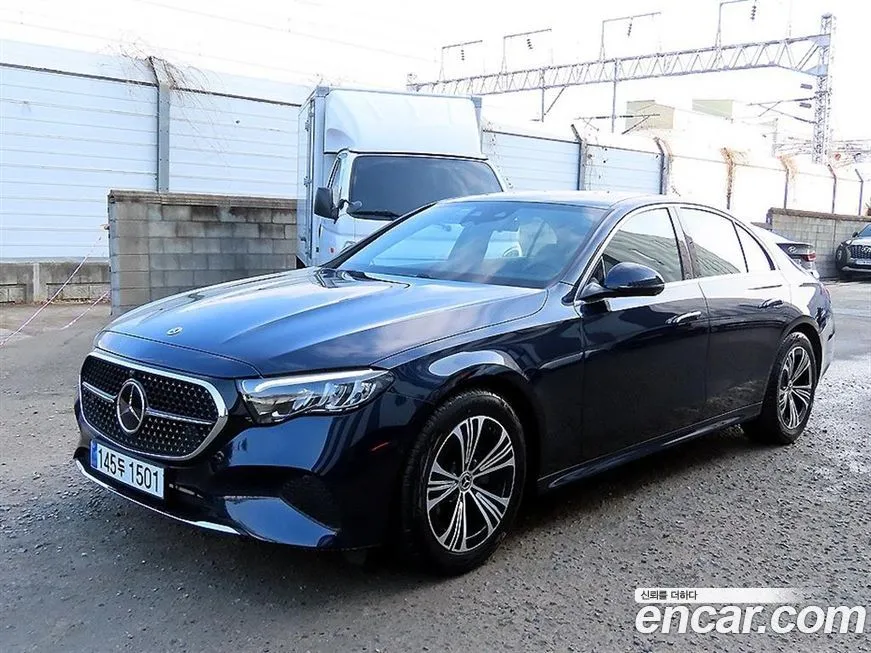 Mercedes-Benz E-Class 2025 из KR, фото 2