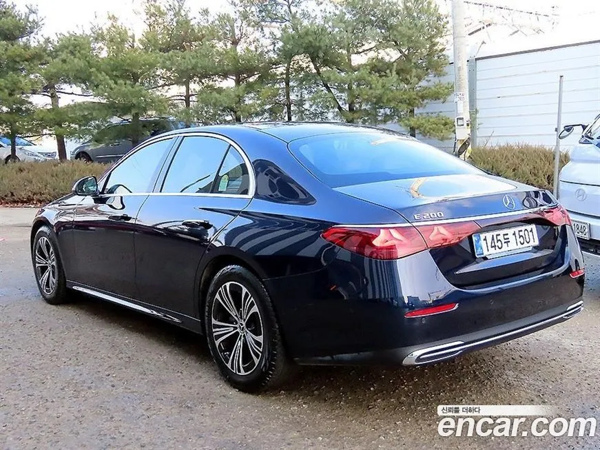 Mercedes-Benz E-Class 2025 из KR, фото 3