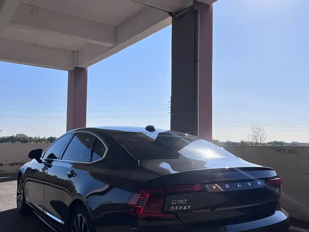 Volvo S90 2021 из CN, фото 4