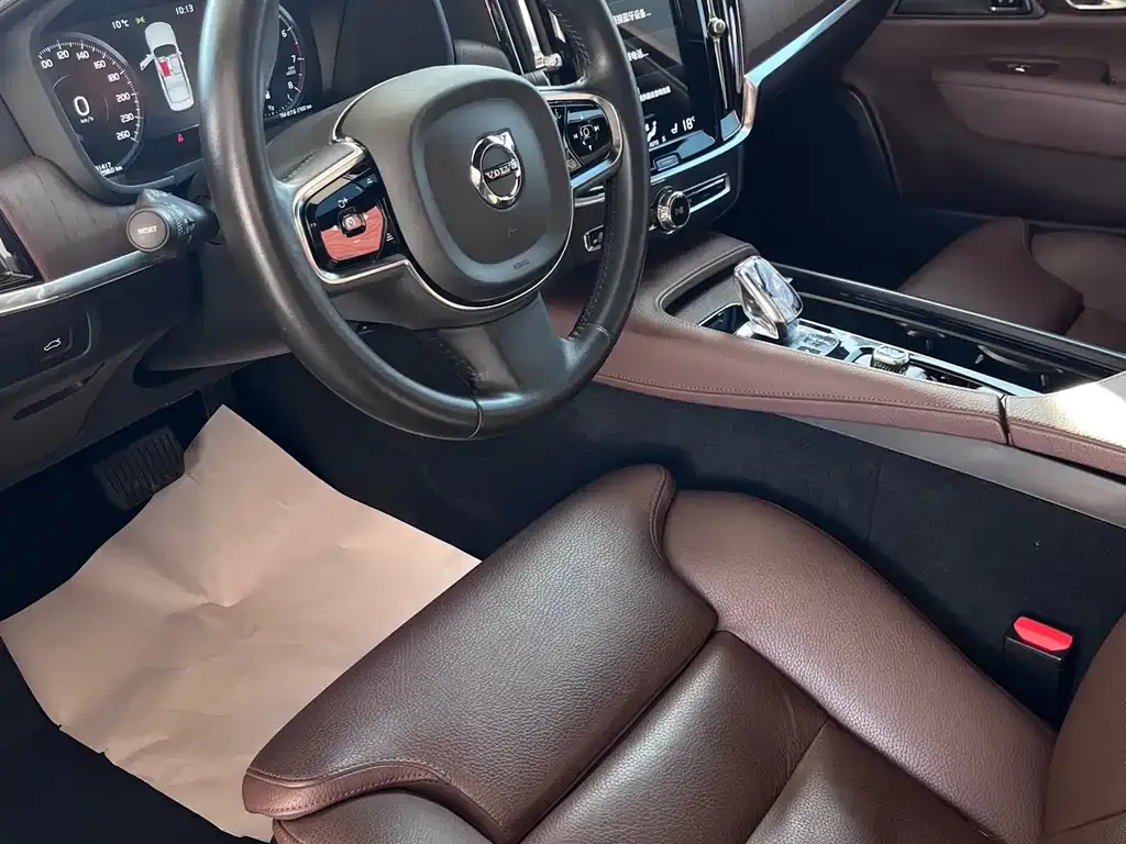 Volvo S90 2021 из CN, фото 6