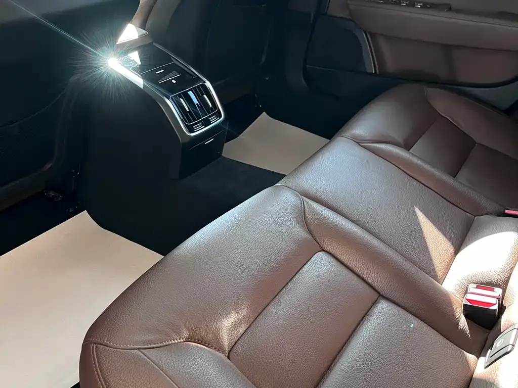 Volvo S90 2021 из CN, фото 7