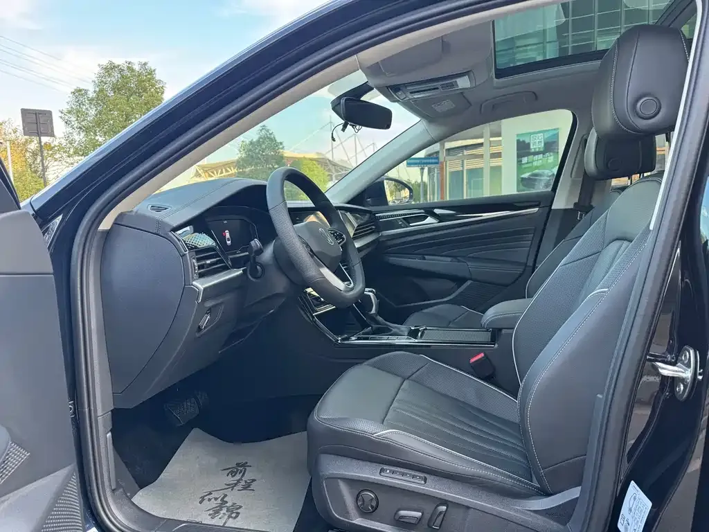 Volkswagen Passat — фото 10