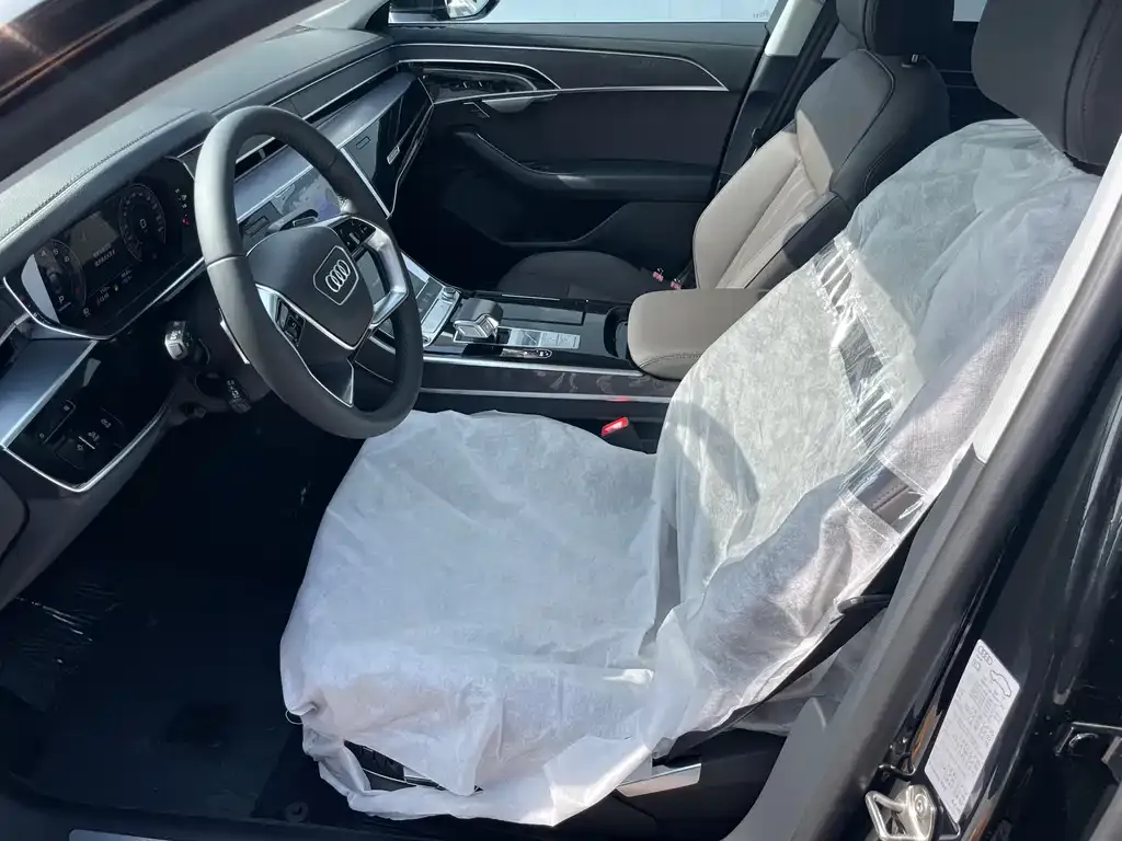 Audi A8 2025 из CN, фото 10