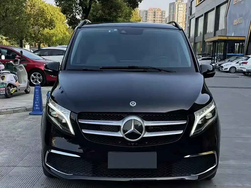 Mercedes-Benz V-Class 2022 из CN, фото 2