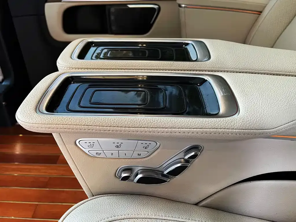 Mercedes-Benz V-Class 2022 из CN, фото 6