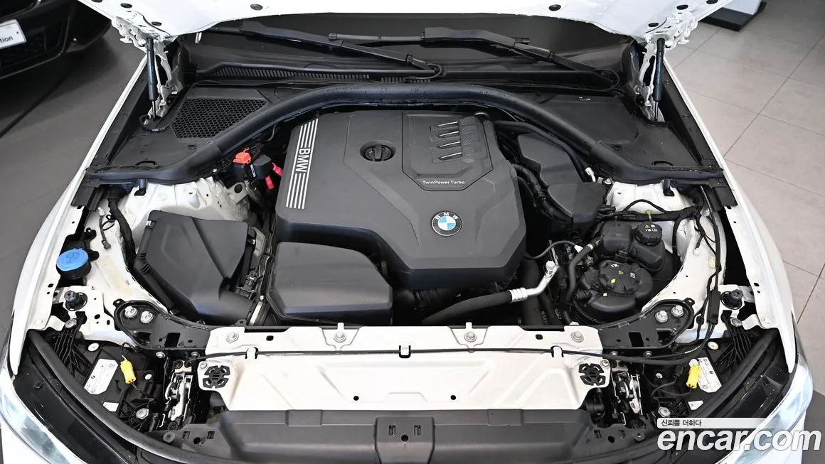 BMW 3-Series 2023 из KR, фото 6