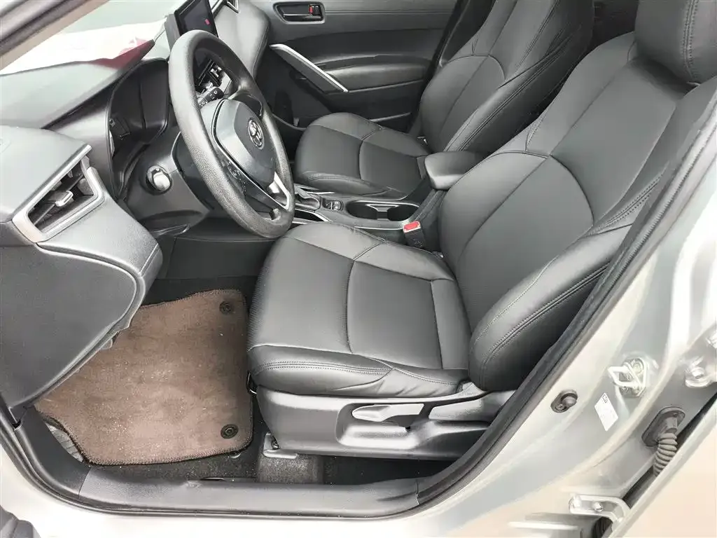 Toyota Frontlander 2022 из CN, фото 9
