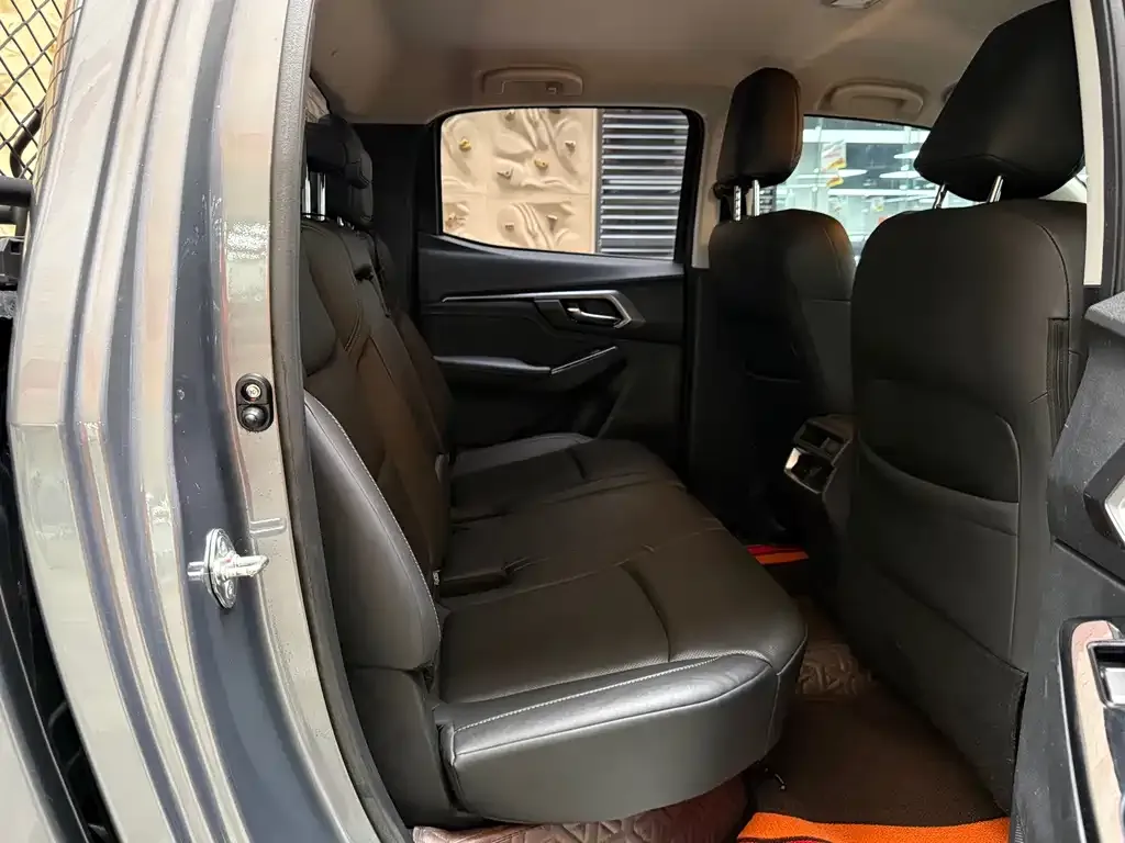 Isuzu D-MAX 2021 из CN, фото 8