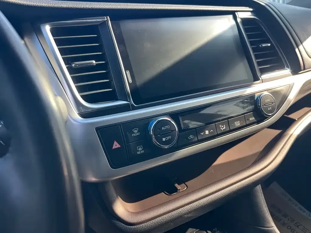 Toyota Highlander 2022 из CN, фото 10