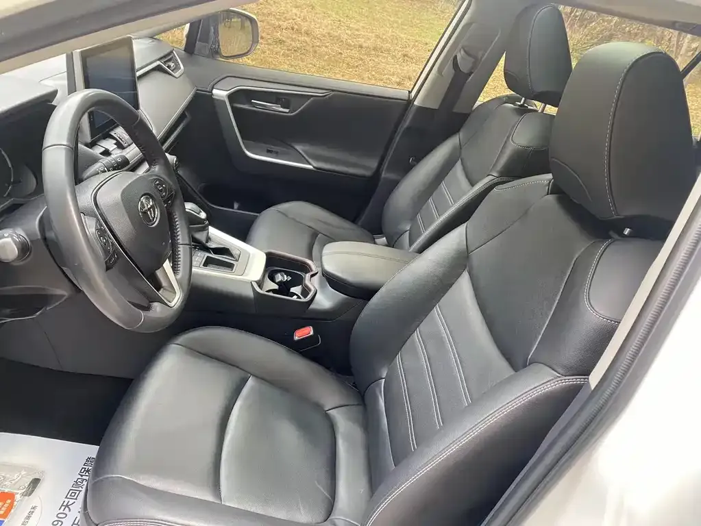 Toyota RAV4 2021 из CN, фото 9