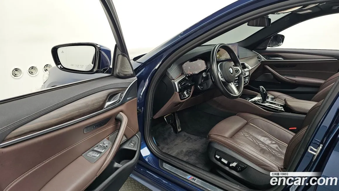 BMW 5-Series 2021 из KR, фото 10
