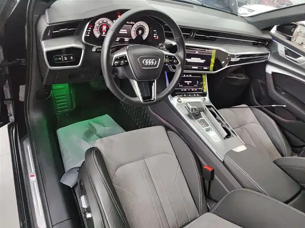 Audi A6L 2024 из CN, фото 10