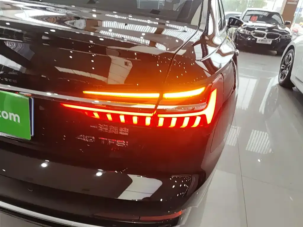 Audi A6L 2024 из CN, фото 8